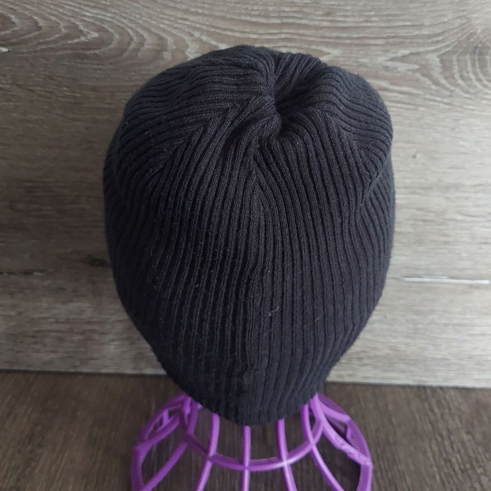 The North Face Reversible Striped Beanie - Picture 6 of 6